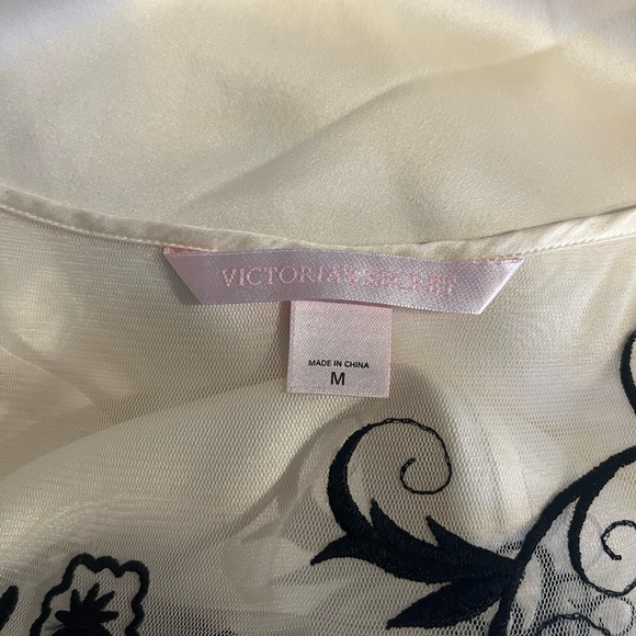 Vintage Victoria’s Secret Silk and Lace Ivory Slip Dress - Picture 2 of 5